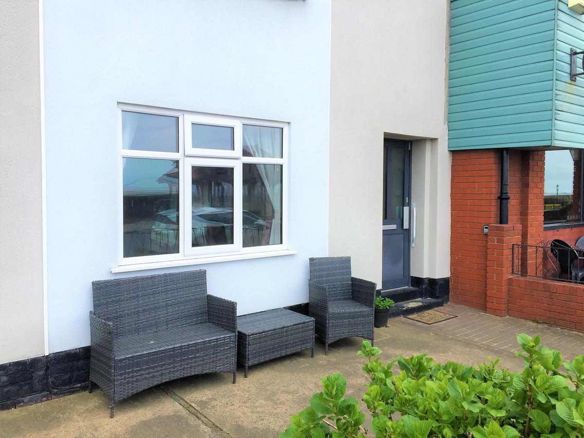 Lovely Sea Front House In Cleethorpes - Sleeps 6 Eksteriør billede